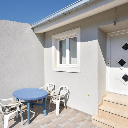 2 Bedroom Gorgeous Apartment In Stomorska Exterior foto